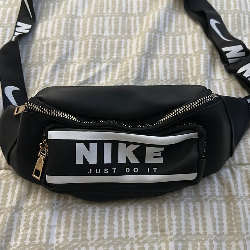 Nike Men bags- Cartera Nike